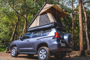 Boab Hard Shell Roof Top Tent with Roof Bars