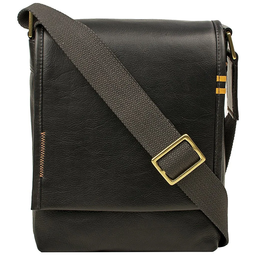 Seattle Leather Crossbody Messenger in Black